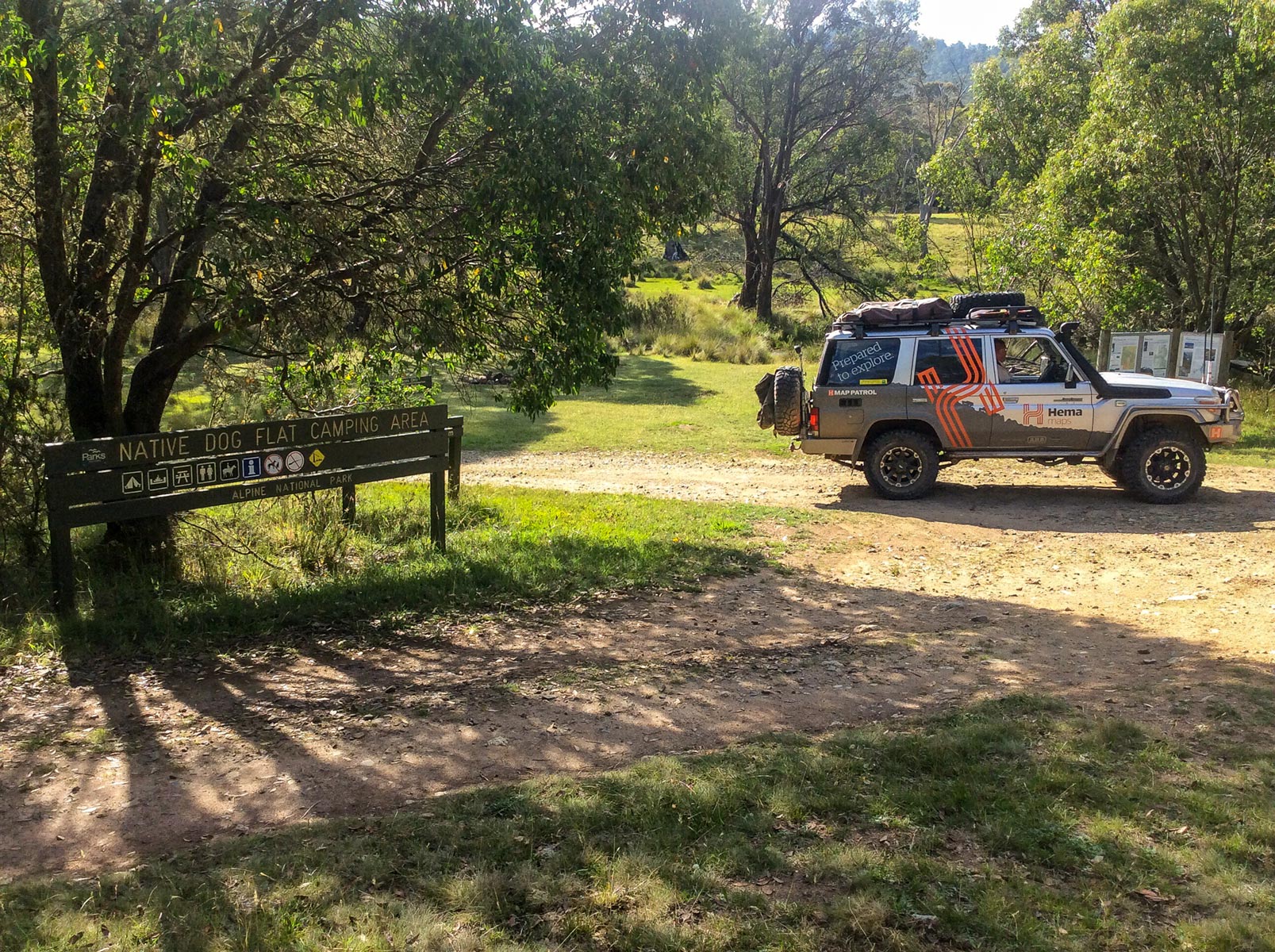 4WD and environmental etiquette in Australia - Hema Maps Online Shop