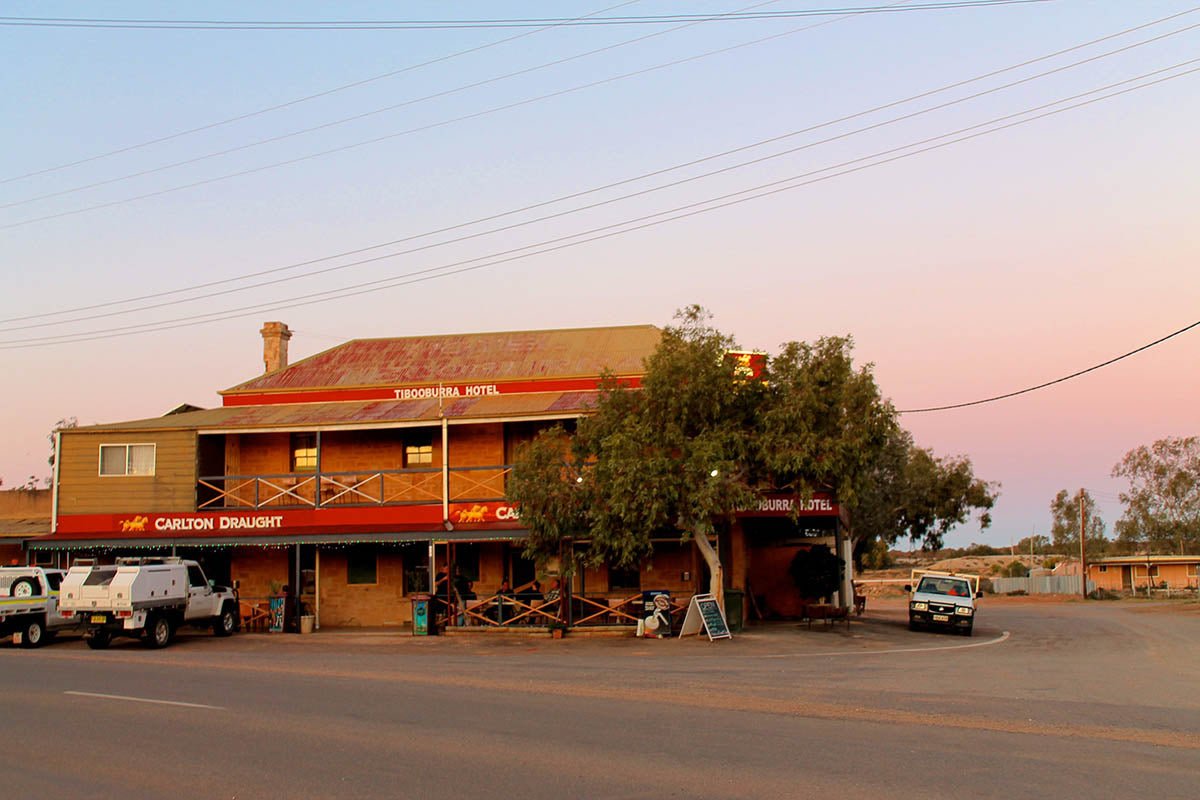 8 Best Outback Pubs of NSW - Hema Maps Online Shop