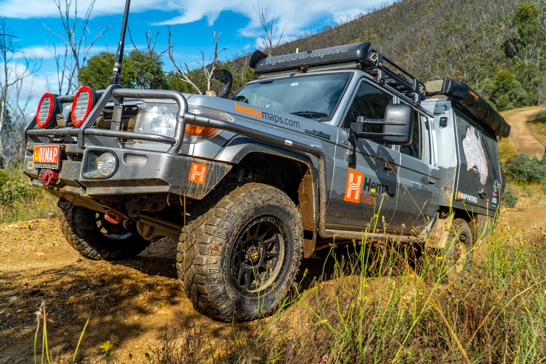 Choosing the Best 4WD Recovery Gear - Hema Maps Online Shop