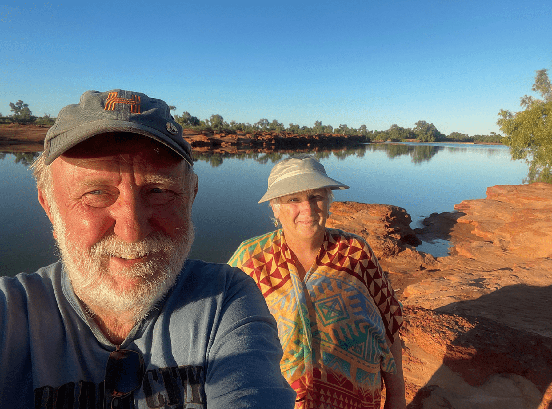Ron and Viv Moon - The Full Story - Hema Maps Online Shop