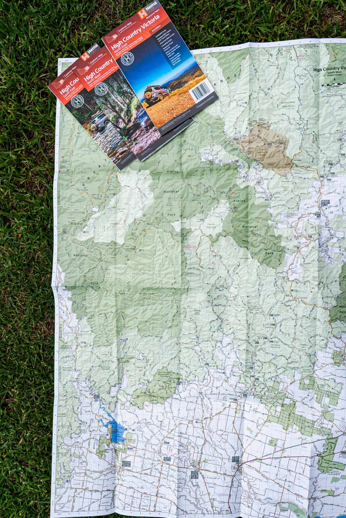 Gifts Under $20 - Hema Maps