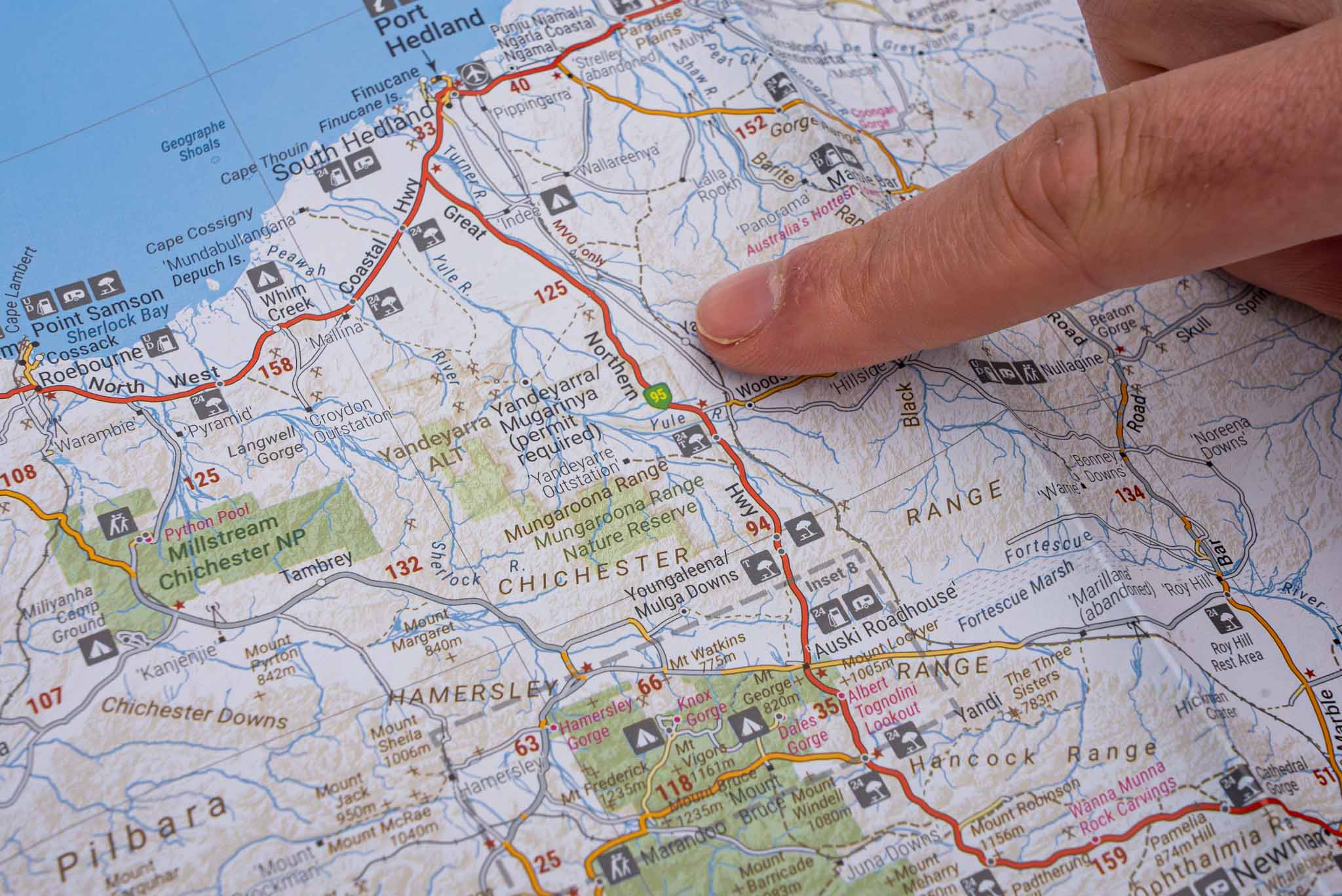 Hema Maps Atlas and Guides - Hema Maps